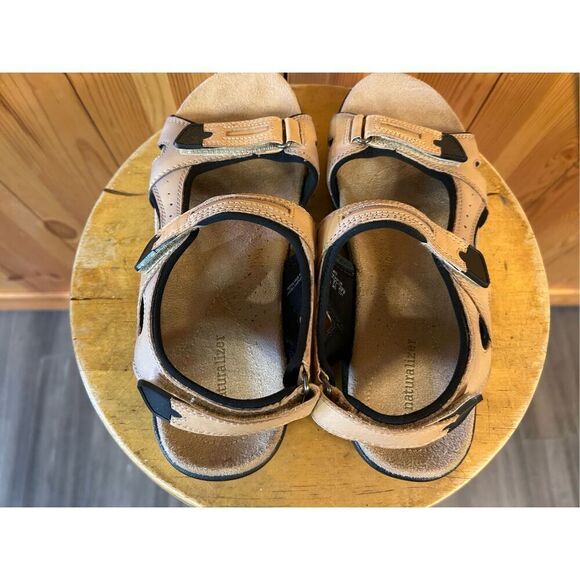 Naturalizer leather sandal size 9.5M Tan - Picture 4 of 9